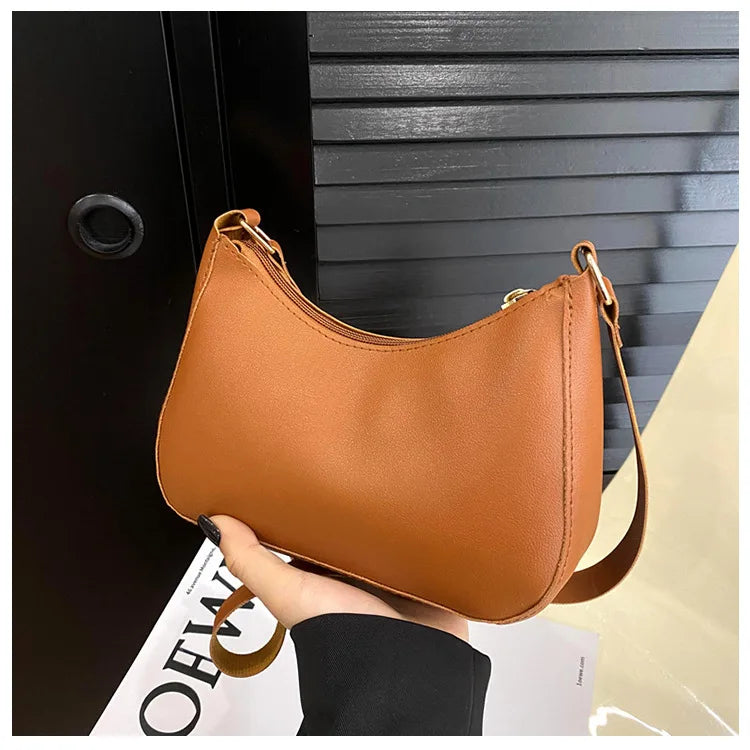 Fashionable and trendy solid-color handbag, simple and new small square bag, stylish and high-quality single-shoulder armpit bag
