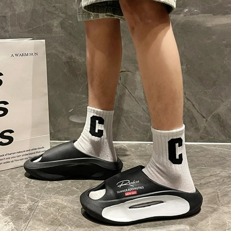 2025 Summer Men's Slippers Fashion Slippers Platform Non-slip Casual Shoes Soft Sole Sandals Couple Slipper EVA Outdoor Slippers